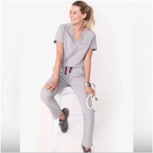 Limited Edition Figs Scrub Set in Cement Medium